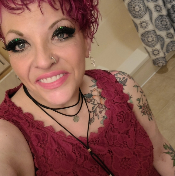 Meet your Posher, Randielee - Picture 4 of 4